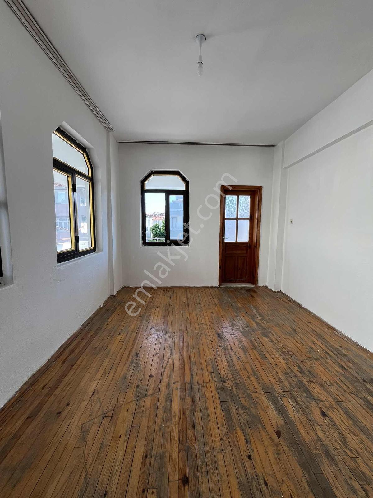Çarşı Merkezde 2+1