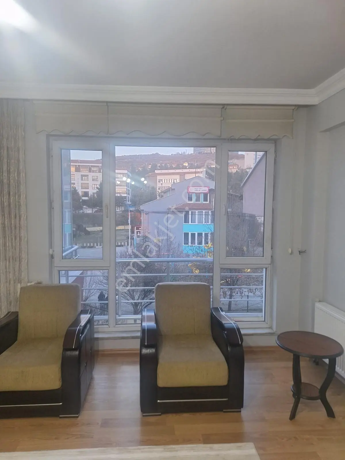 Barış Sitesi'nde 3+1 Asansörlü Otoparklı Masrafsız Daire - Görsel 3