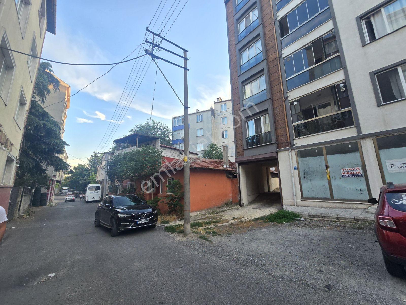 6 Kat İmarlı Tek Tapu İçinde 2 Adet Müstakil Ev Olan Fırsat Arsa - Görsel 5