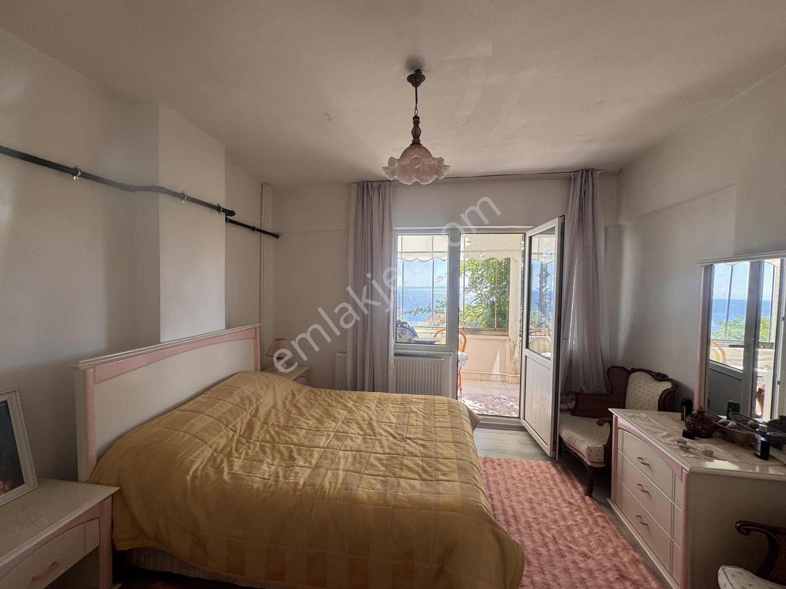 Silivri Nurkent Tatil Sitesi Deniz Cepheli Eşyalı Satılık Villa - Görsel 18