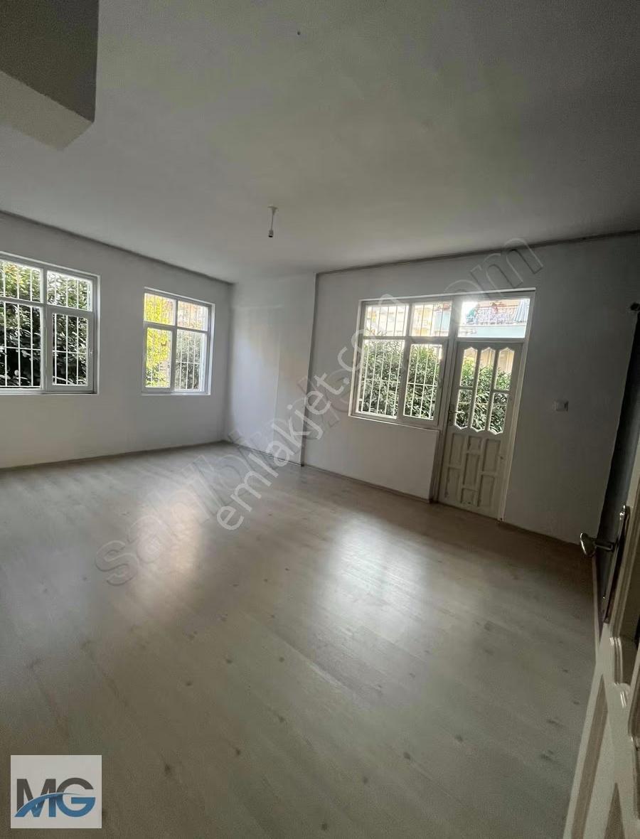 Aşağı Hisarda Yenilenmiş 2+1 Geniş Kiralık Daire - Görsel 4