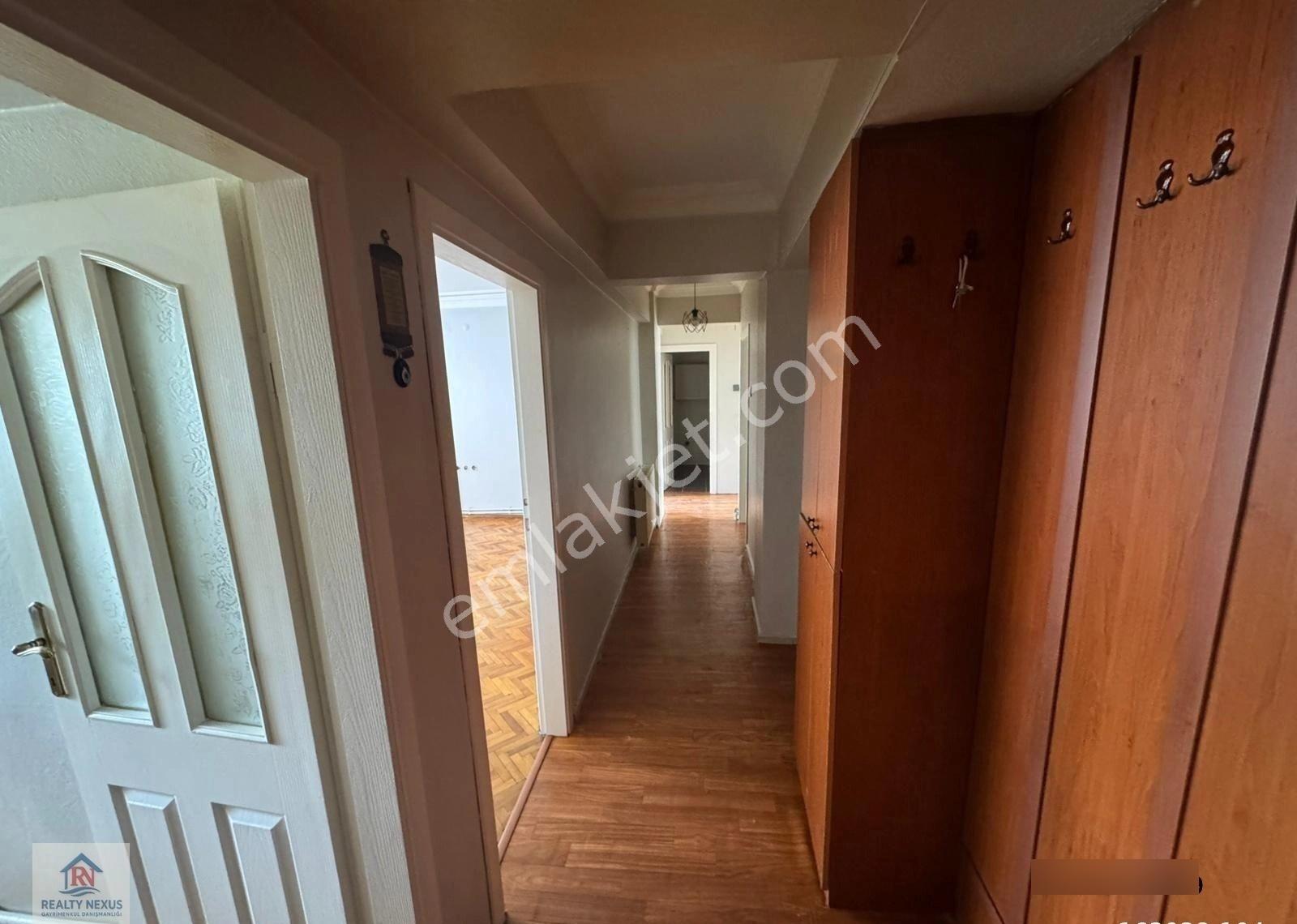 Realty Nexus'dan Kiralık 3+1 Daire Uluyol'da - Görsel 5