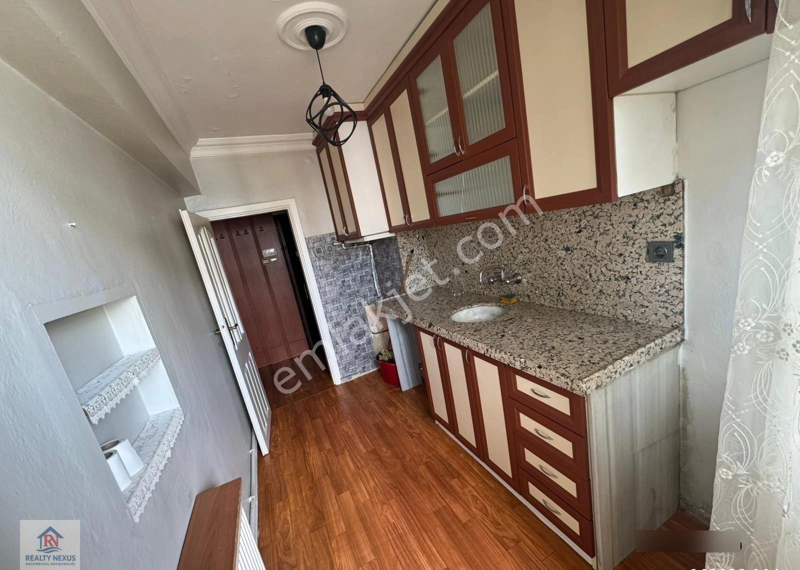 Realty Nexus'dan Kiralık 3+1 Daire Uluyol'da - Görsel 9
