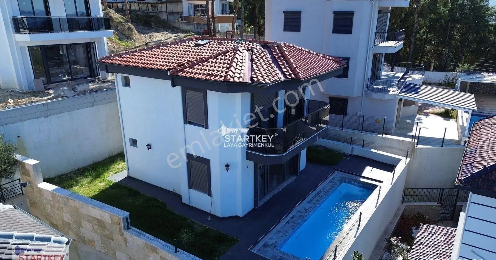 Soğucak'ta Eşsiz Deniz Ve Orman Manzaralı Satılık Sıfır Villa