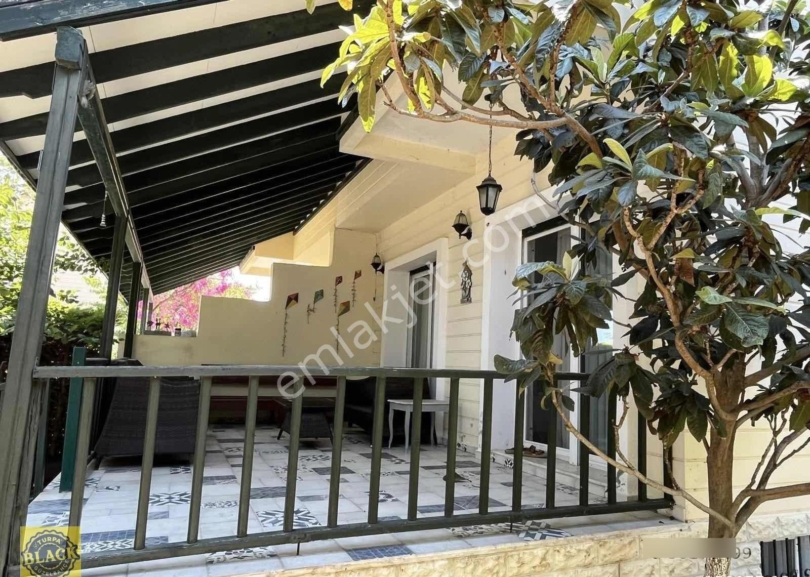 Çeşme İsmet İnönü Mahallesinde Satılık 5+1 Villa - Görsel 20