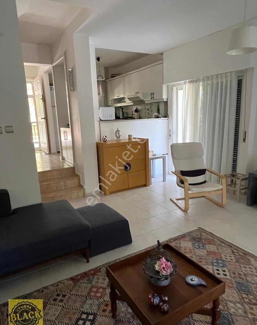 Çeşme İsmet İnönü Mahallesinde Satılık 5+1 Villa - Görsel 27