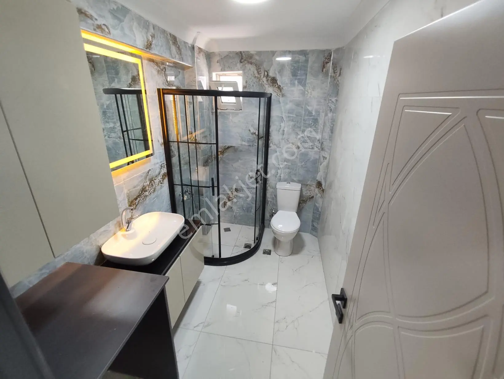 Yılmaz Gayrımenkuldenara Katta Ultra Lüks Full Yapılı Satılık Daire - Görsel 6