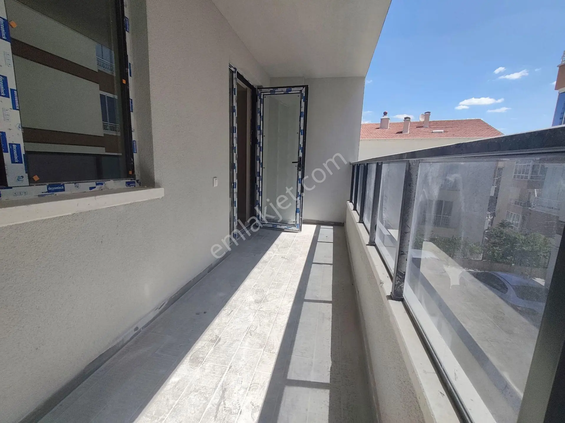 Yılmaz Gayrımenkulden 2+1 Ful Yapılı 1 Kat Guney Cephe 80 Metre Kare - Görsel 6