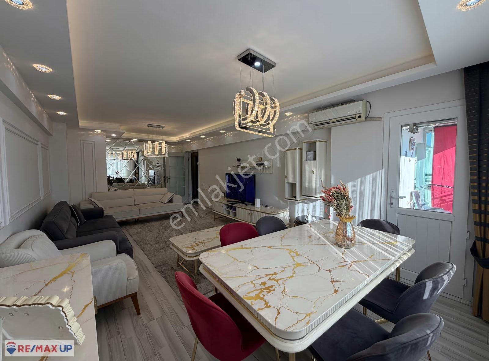 Apartment in İzmir - Daha fazla