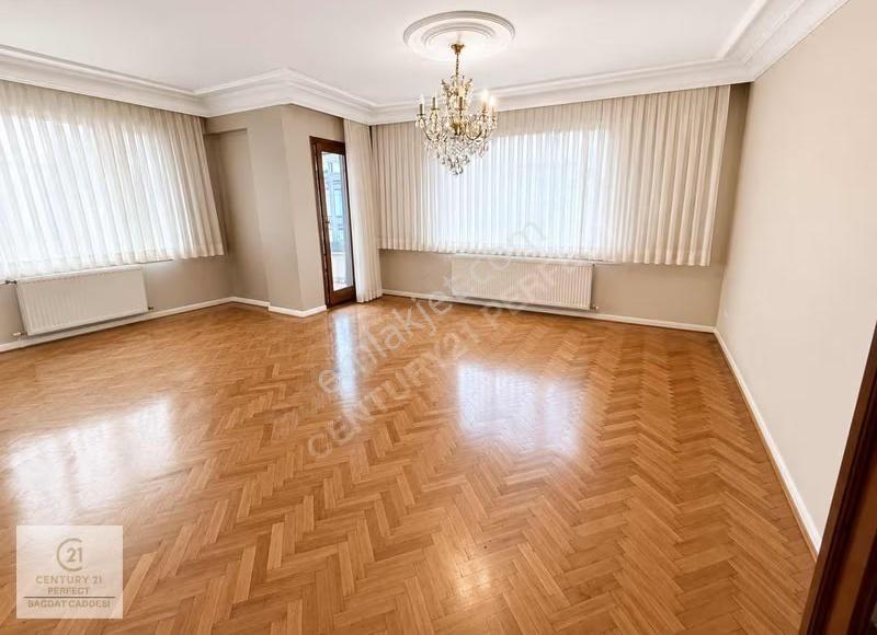 Altıntepe Asansörlü Dübleks 4+1 Satılık Daire