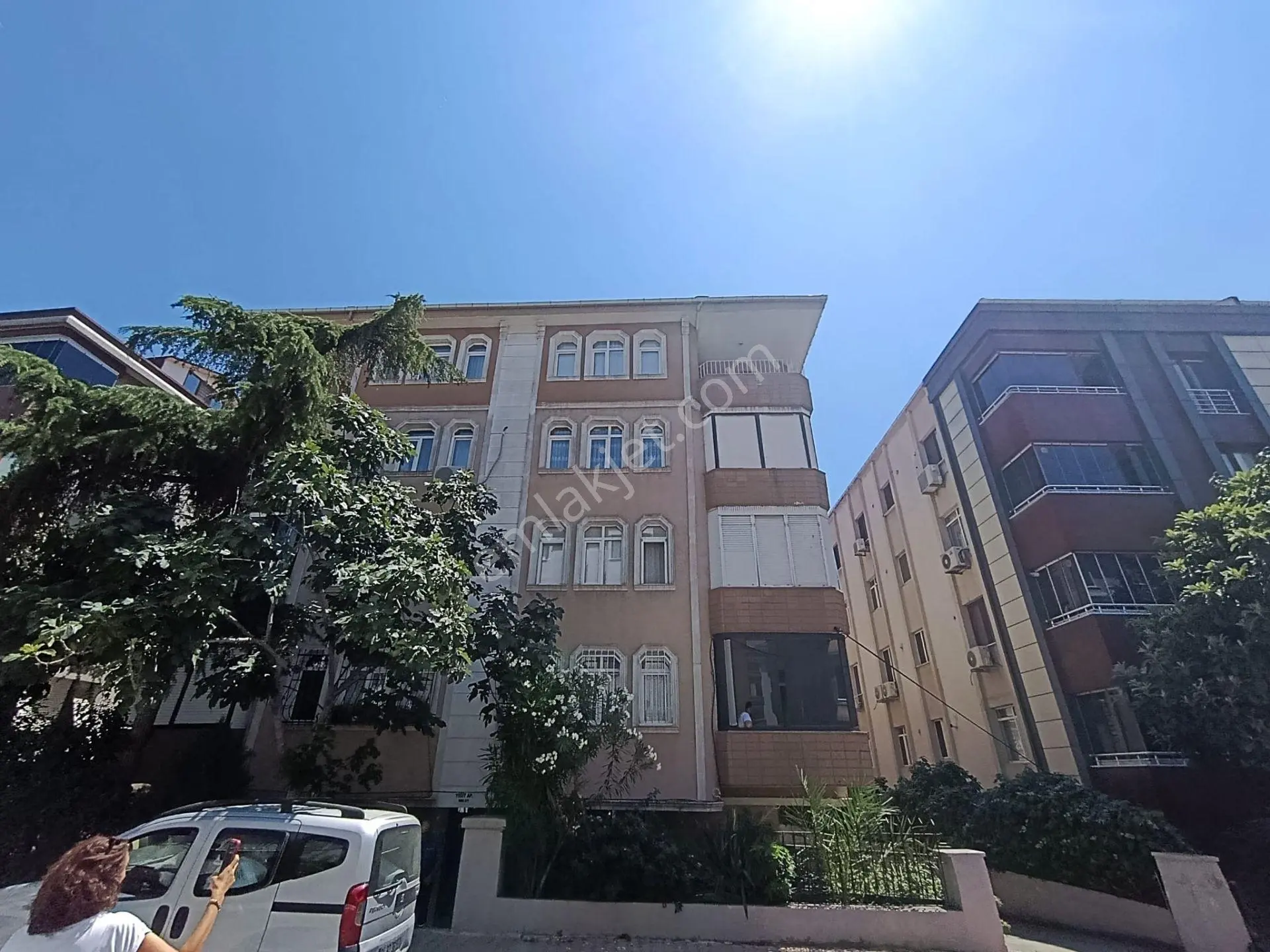 Bahçelievlerde Satılık 4+2 Geniş Dubleks Daire