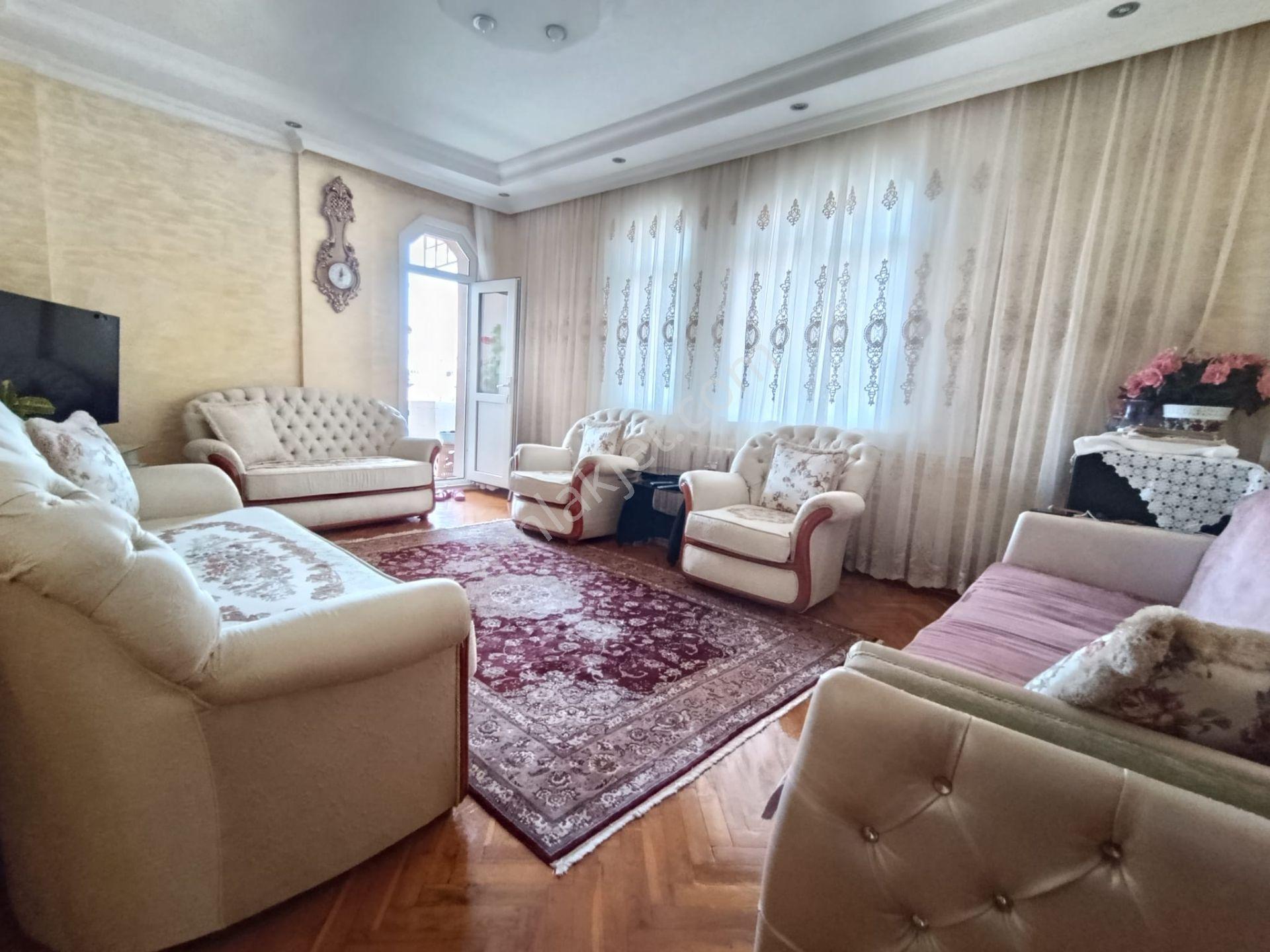 Bahçelievlerde Satılık 4+2 Geniş Dubleks Daire - Görsel 10