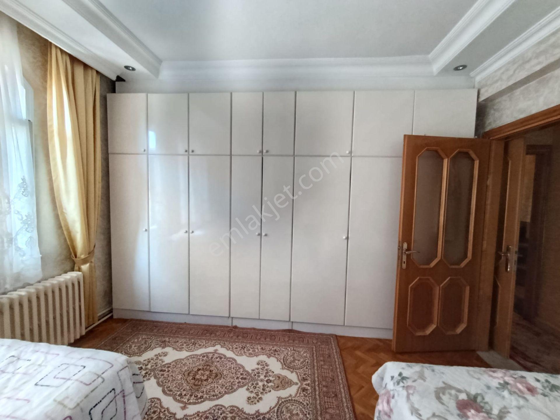 Bahçelievlerde Satılık 4+2 Geniş Dubleks Daire - Görsel 21