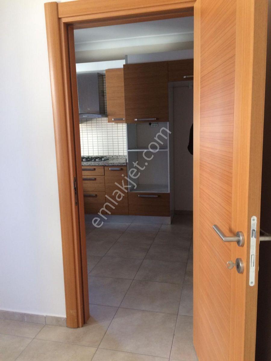 Feneryolun'da Hastahane Yakını3+1 Kiralık Daire - Görsel 3