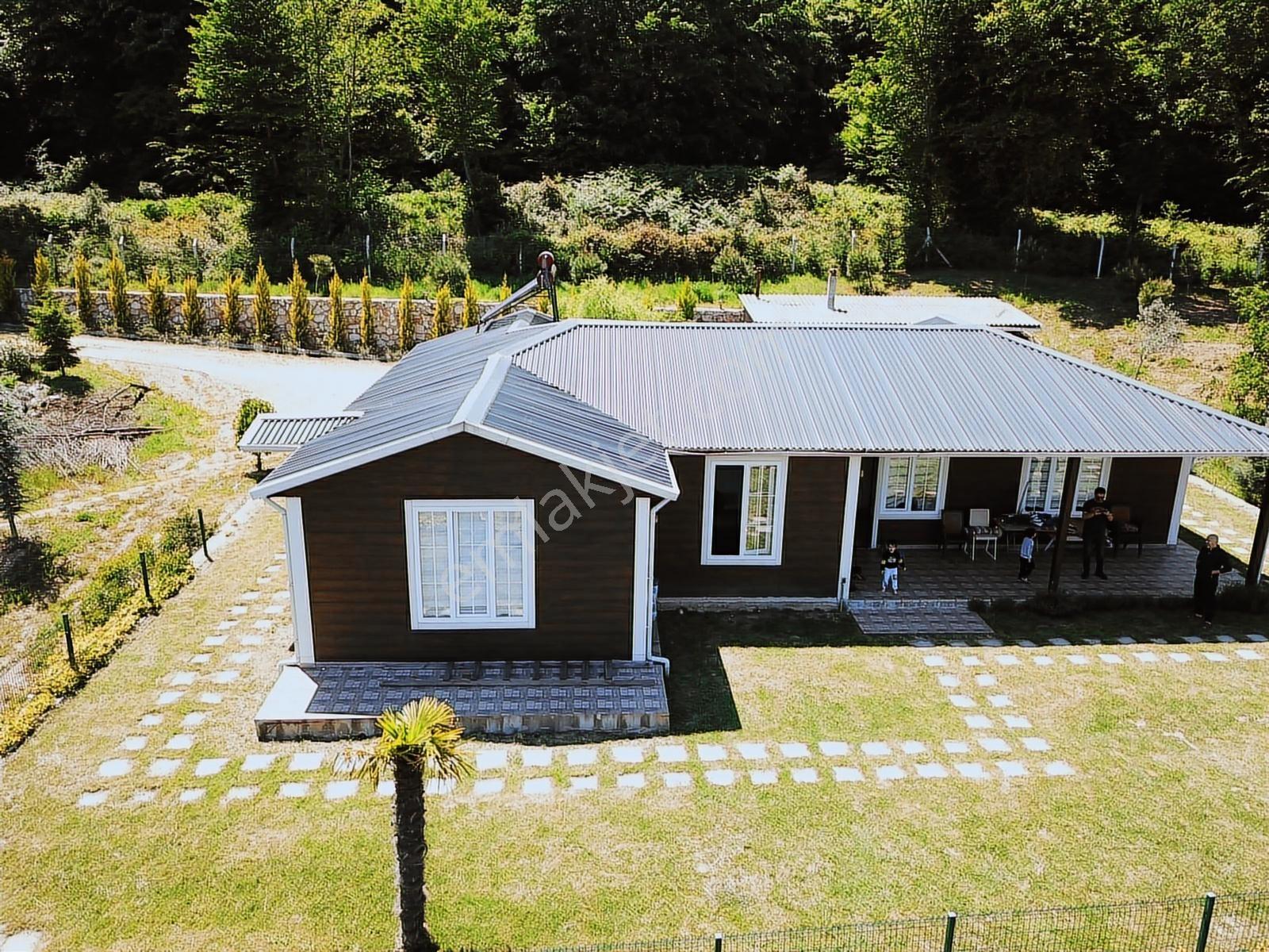 Yalova Esadiye Köyünde 12.950m2 Arazi İçinde Satılık Çiftlik Evi - Görsel 24