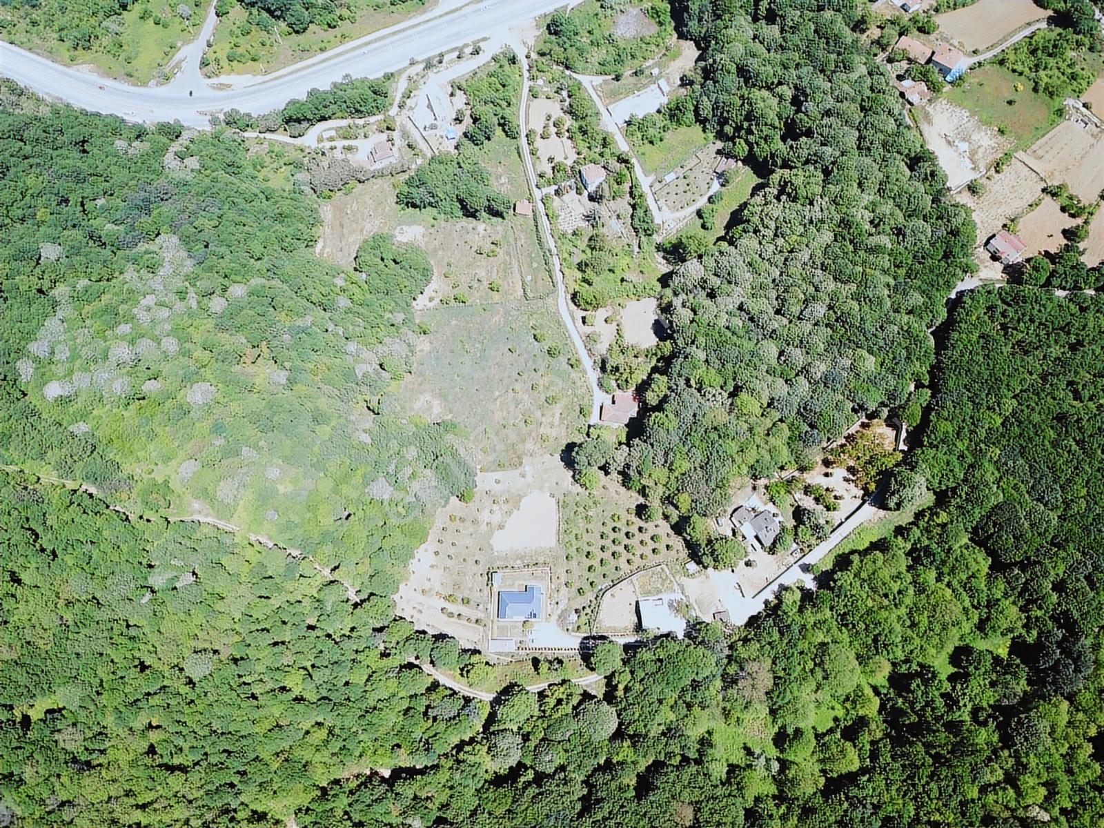Yalova Esadiye Köyünde 12.950m2 Arazi İçinde Satılık Çiftlik Evi - Görsel 19