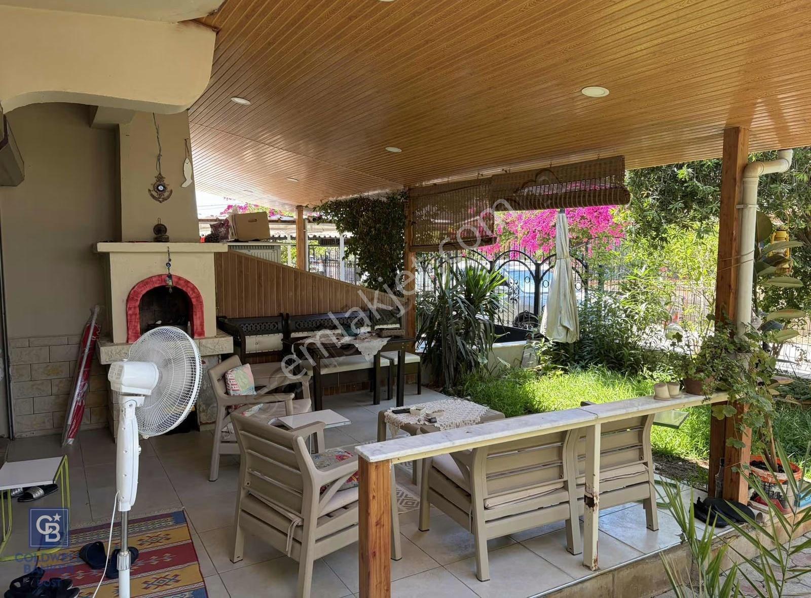 Gümüldür Merkezde Plaja 200 M 5+1 Müstakil Villa - Görsel 28