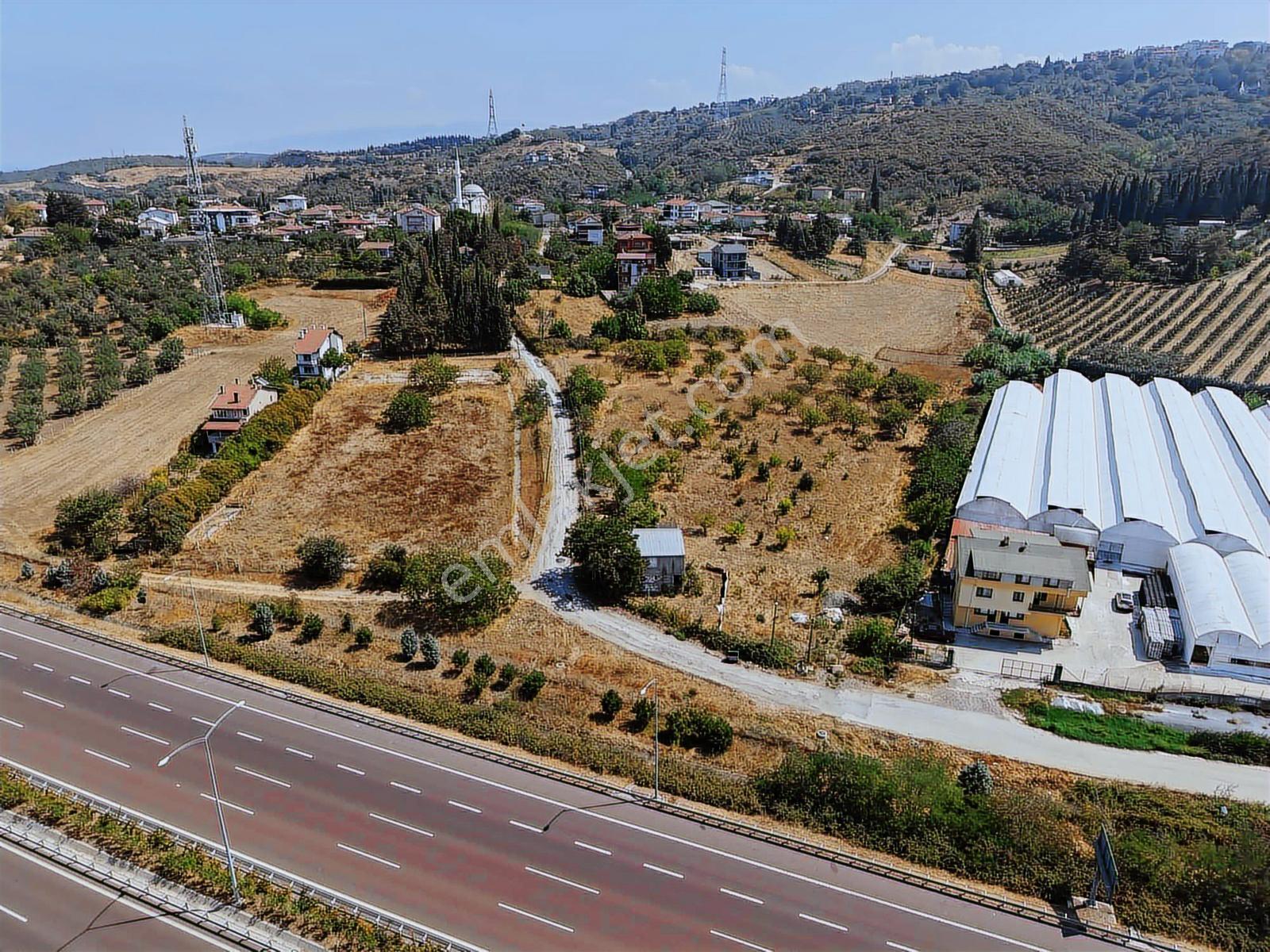 Re/max Şehir'den Altınova Çavuşçiftliği Satılık 834m2 Arsa - Görsel 3