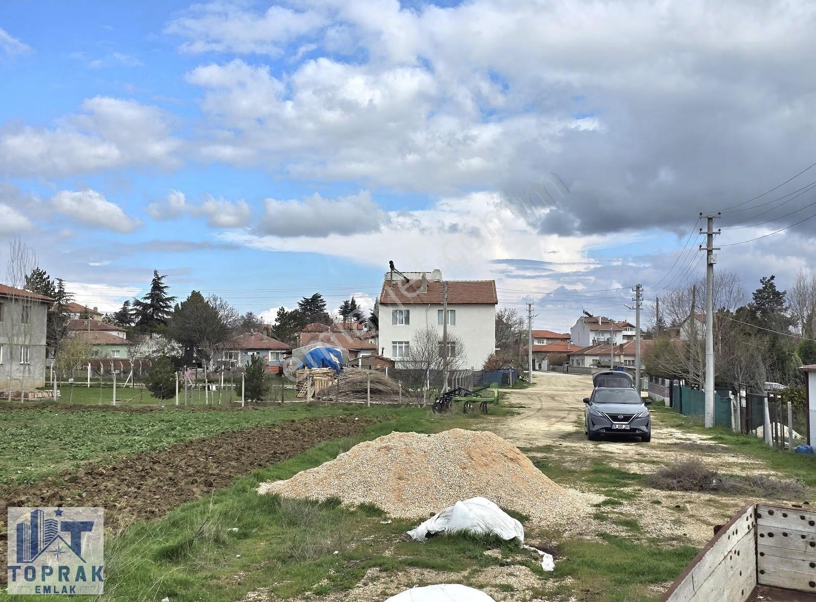 Toprak Emlak'tan Çukurhisar Yeni Mahallede Satılık Villa Arsası - Görsel 11