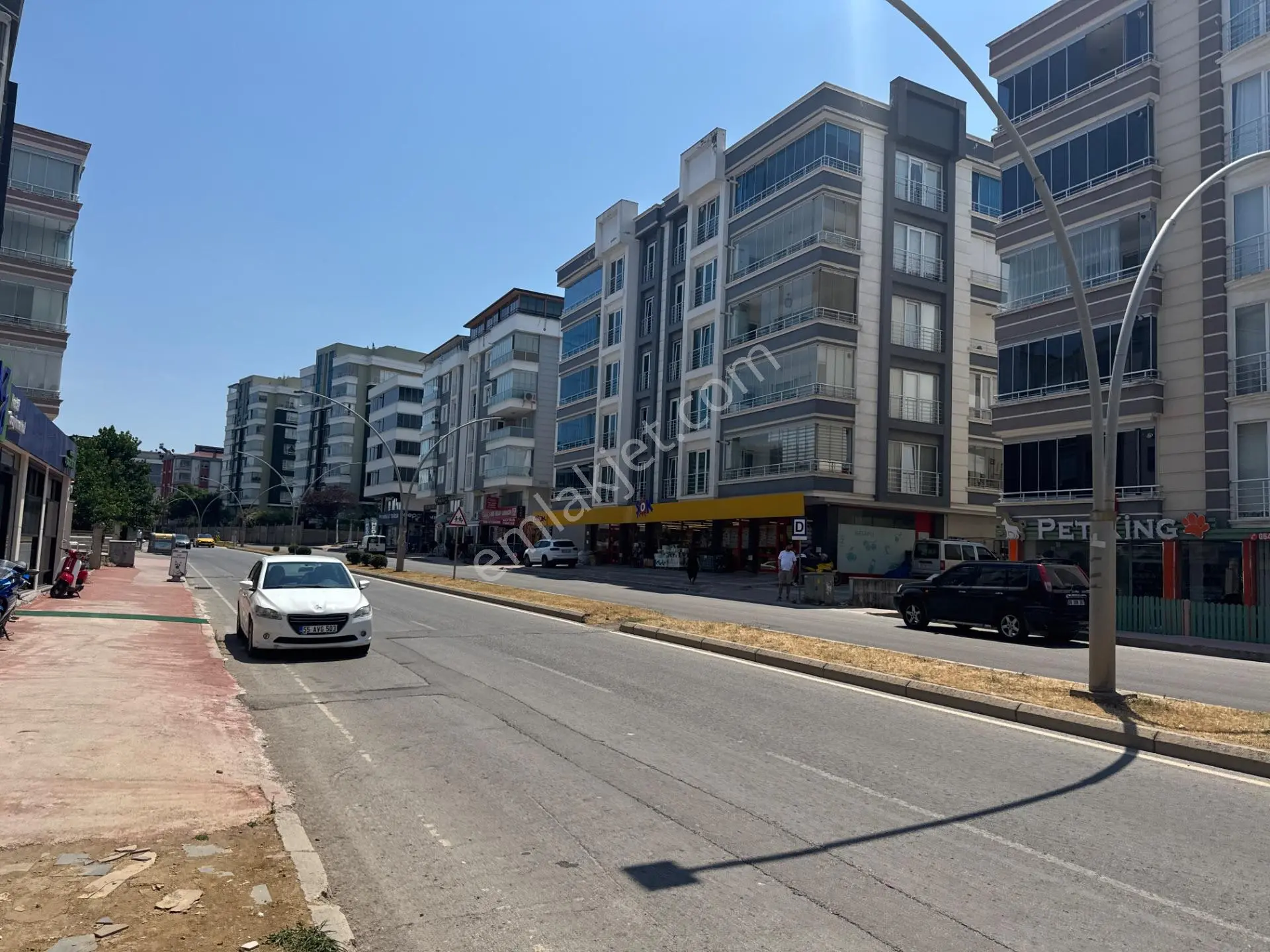 Atakum Cağaoloğlun'da Satılık Site İçinde Balkonlu Ferah 3+1 Daire - Görsel 3