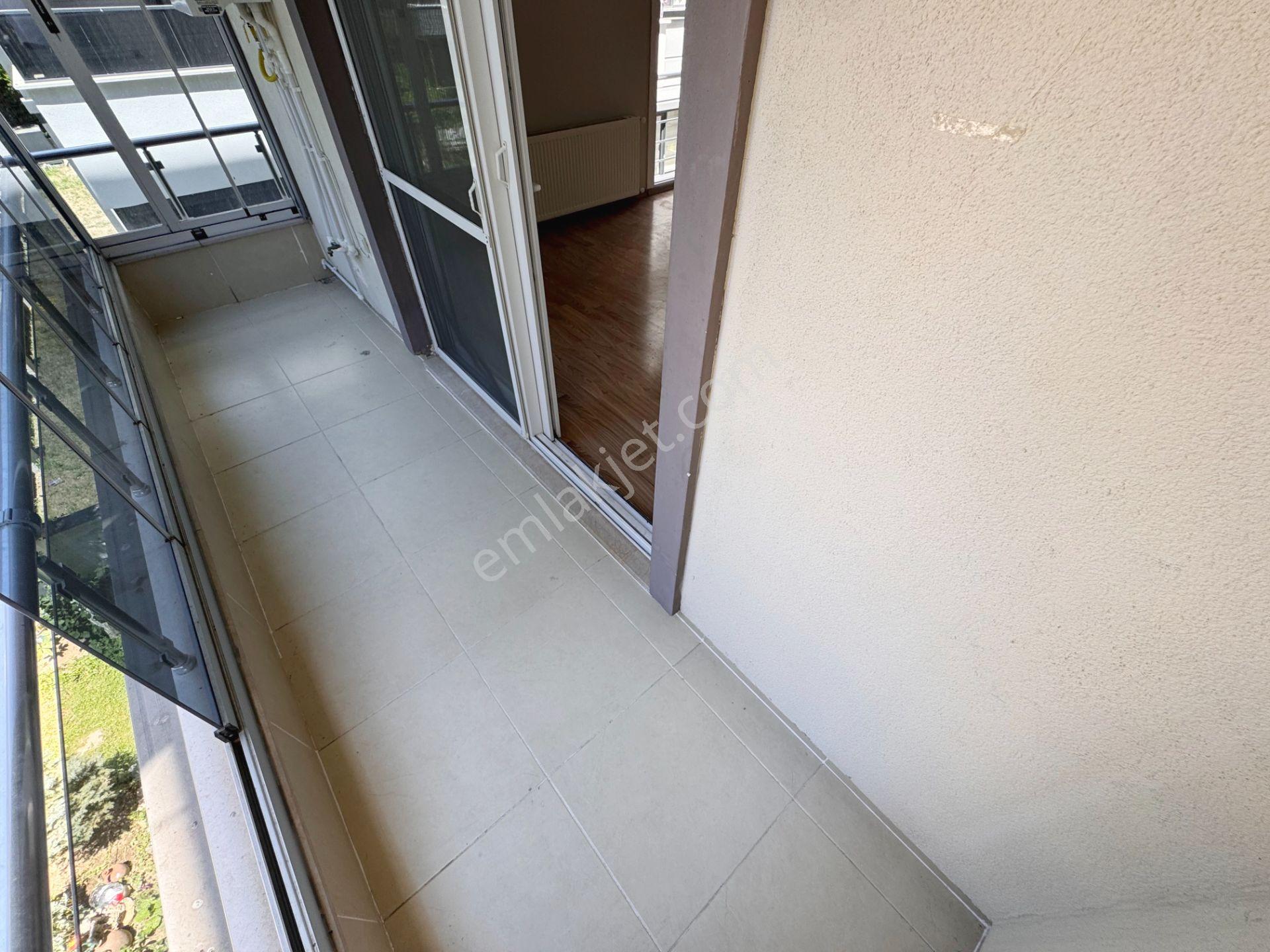 ▀ Güç'ten ▀ Altınkum'da Ara Kat Kombili Cam Balkonlu Şık 1+1 Daire - Görsel 22