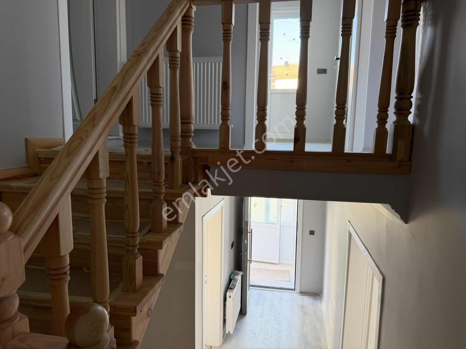Kiralık Villa Erenler 3+1 Site İçi Müstakil Bahçe - Görsel 20
