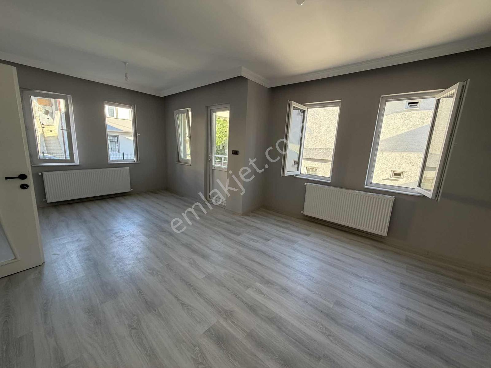 Kiralık Villa Erenler 3+1 Site İçi Müstakil Bahçe - Görsel 18