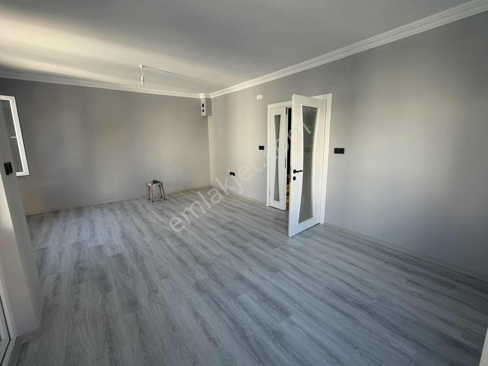 Kiralık Villa Erenler 3+1 Site İçi Müstakil Bahçe - Görsel 12