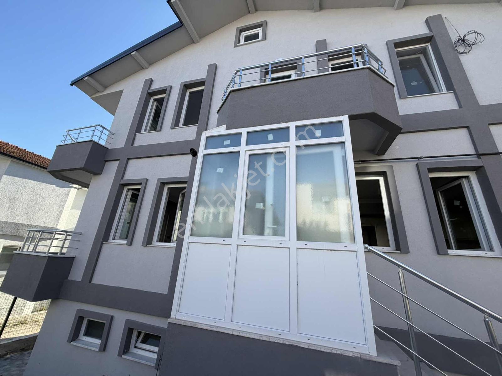 Kiralık Villa Erenler 3+1 Site İçi Müstakil Bahçe - Görsel 25