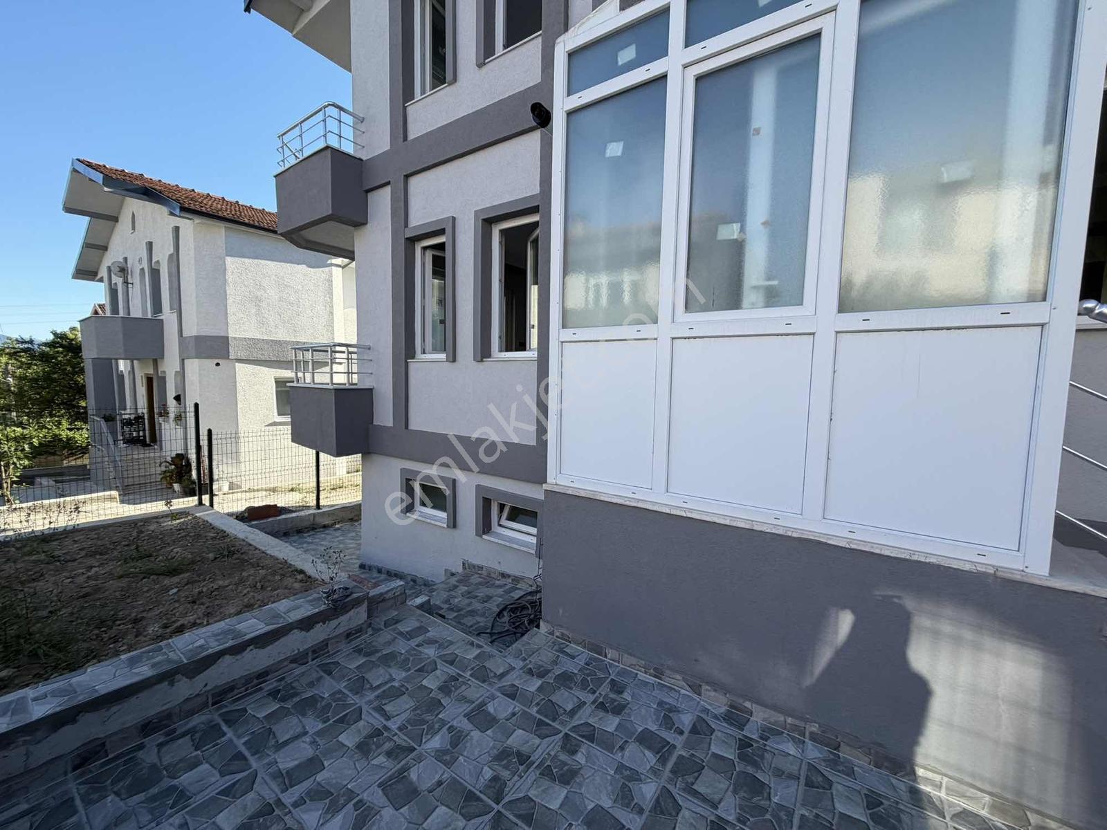 Kiralık Villa Erenler 3+1 Site İçi Müstakil Bahçe - Görsel 15