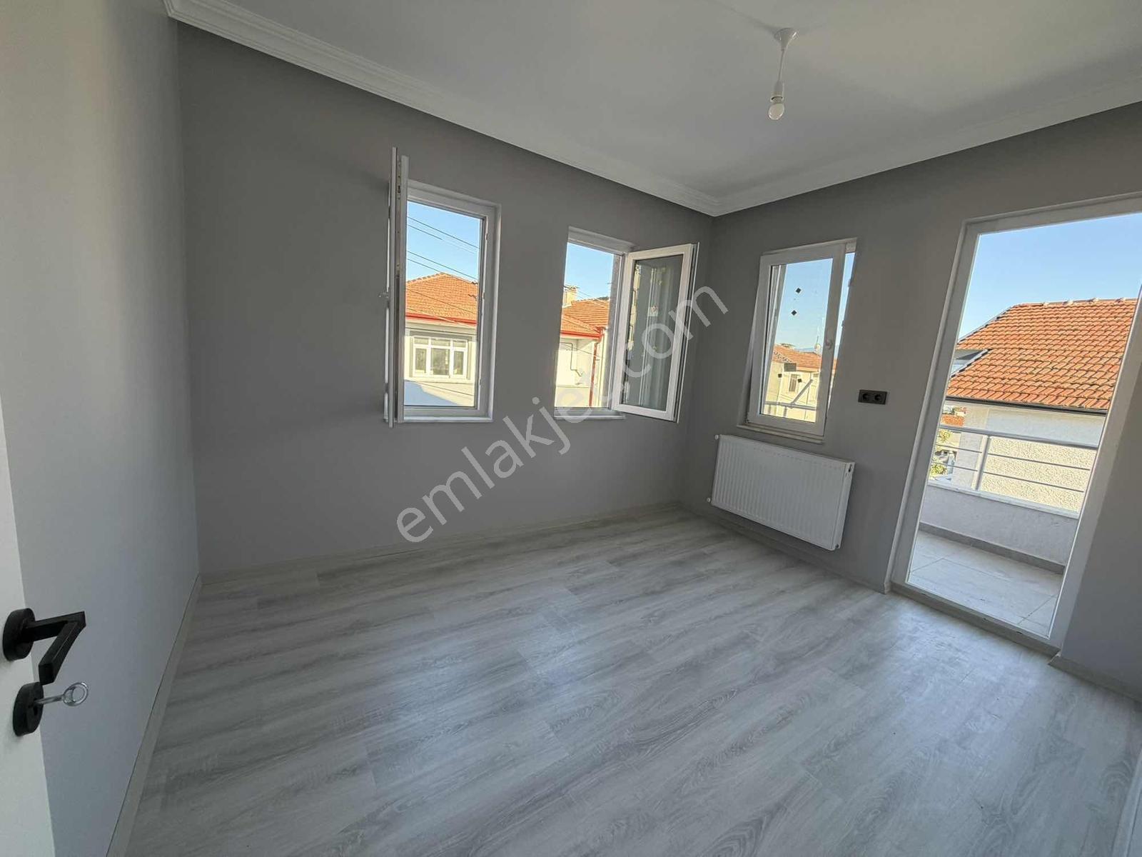 Kiralık Villa Erenler 3+1 Site İçi Müstakil Bahçe - Görsel 14