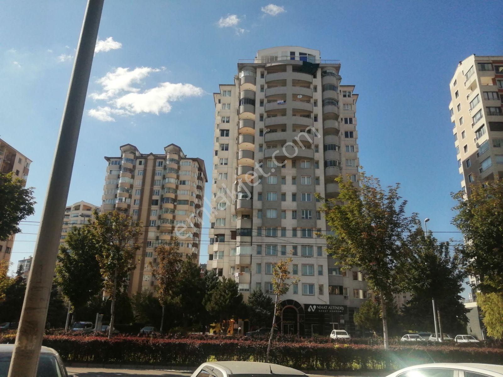 Sivas Caddesi'nde "süper Erciyes Manzaralı" Satılık Daire