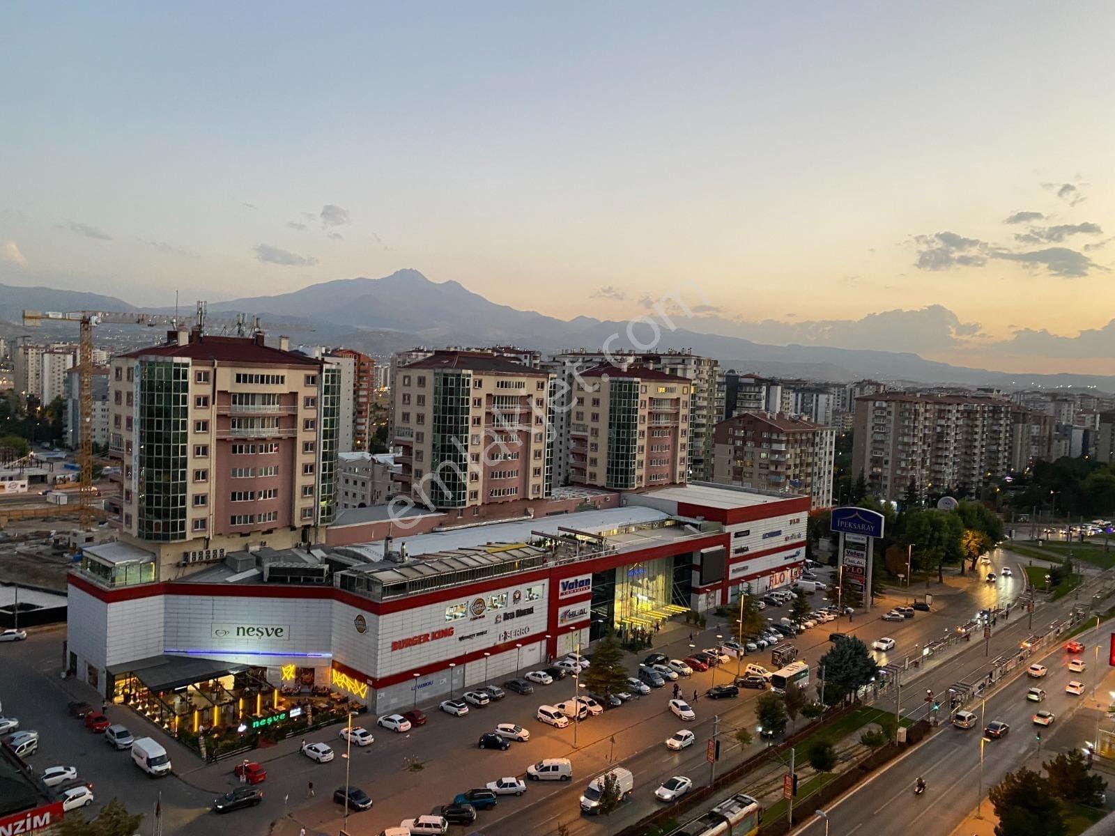 Sivas Caddesi'nde "süper Erciyes Manzaralı" Satılık Daire - Görsel 3