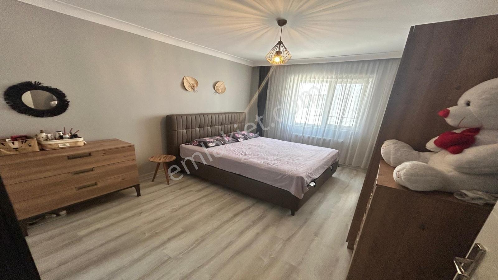 Yenikent Emlak'dan 29 Ekimde Okulların Dibinde 130m2 Geniş Daire - Görsel 4