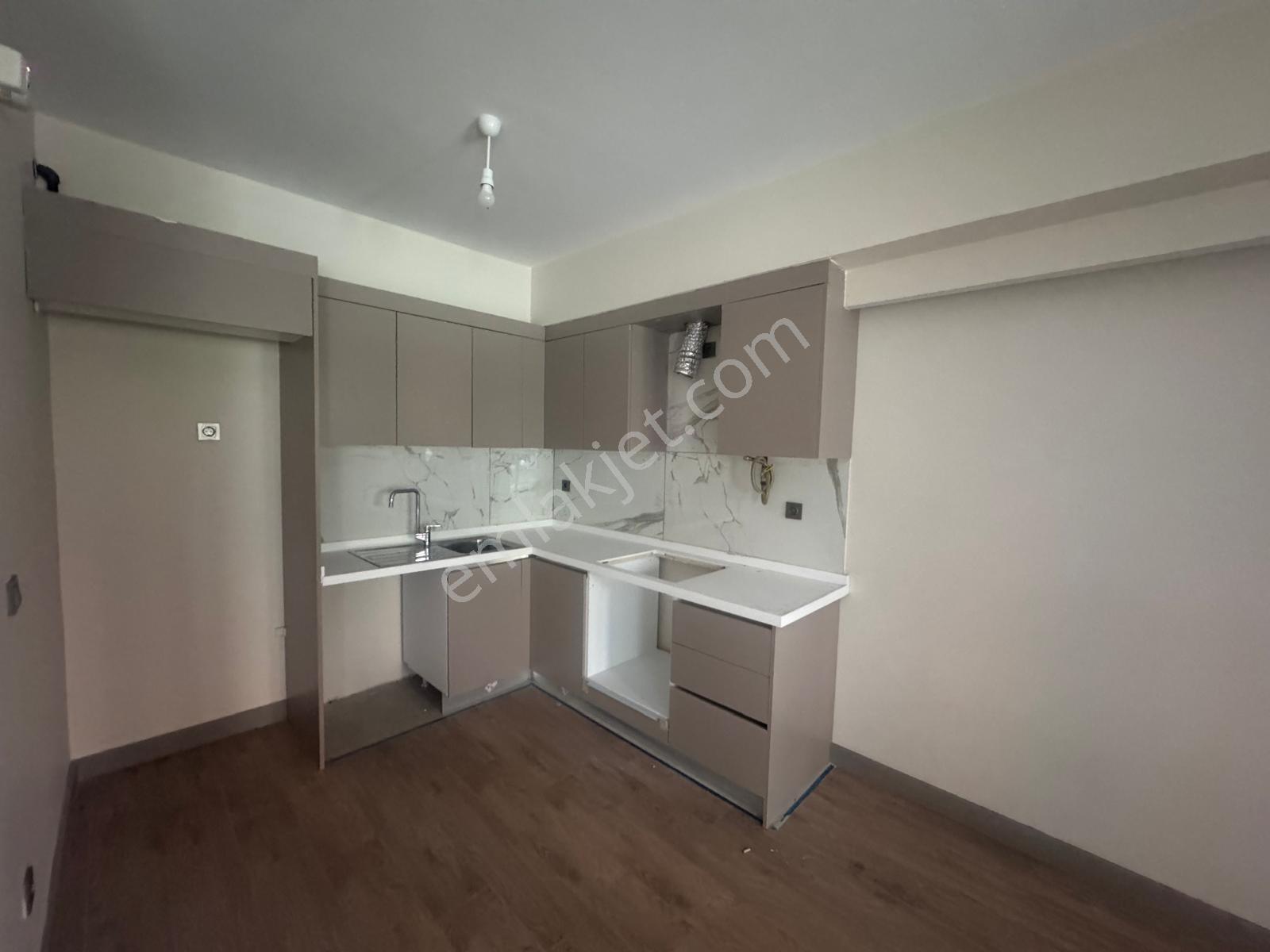 Acil Fetihtepe Emlak Konut Okmeydanında Kiralık 2+1 Daire - Görsel 11