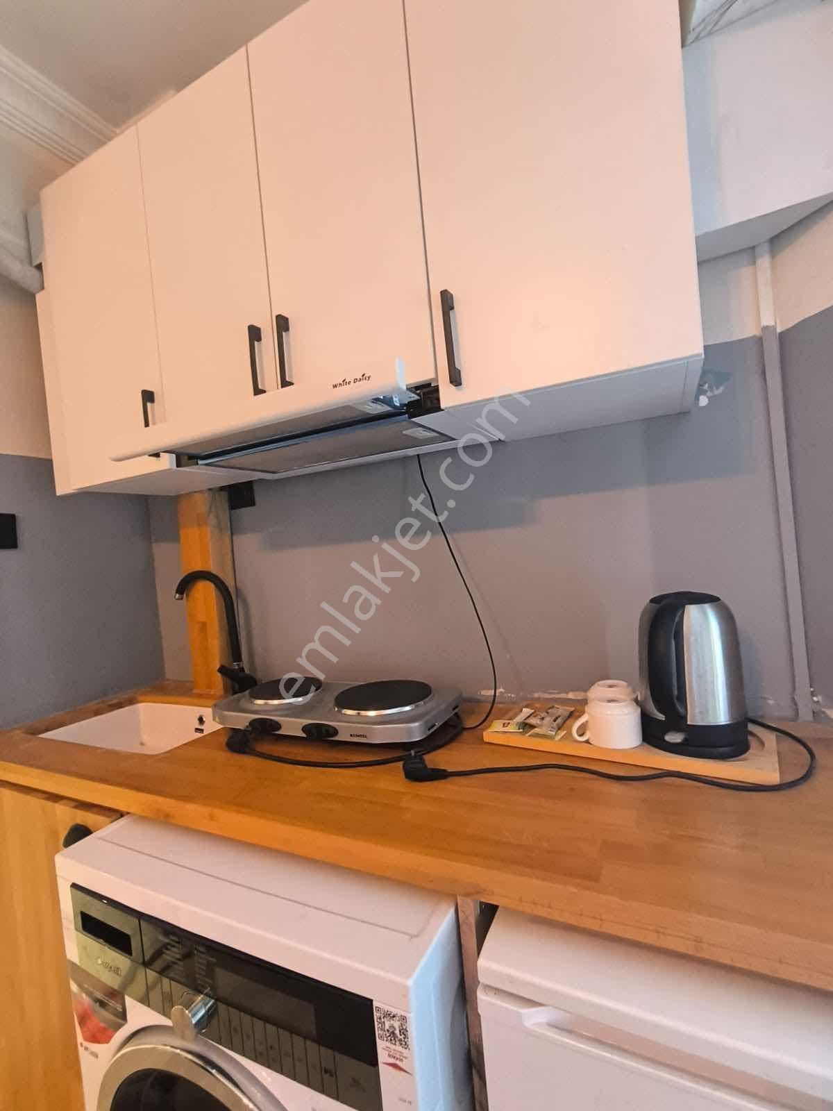 Kadıköy Rıhtımda Deniz Manzaralı Ulaşımlara Yakın Stüdyo Daire - Görsel 21
