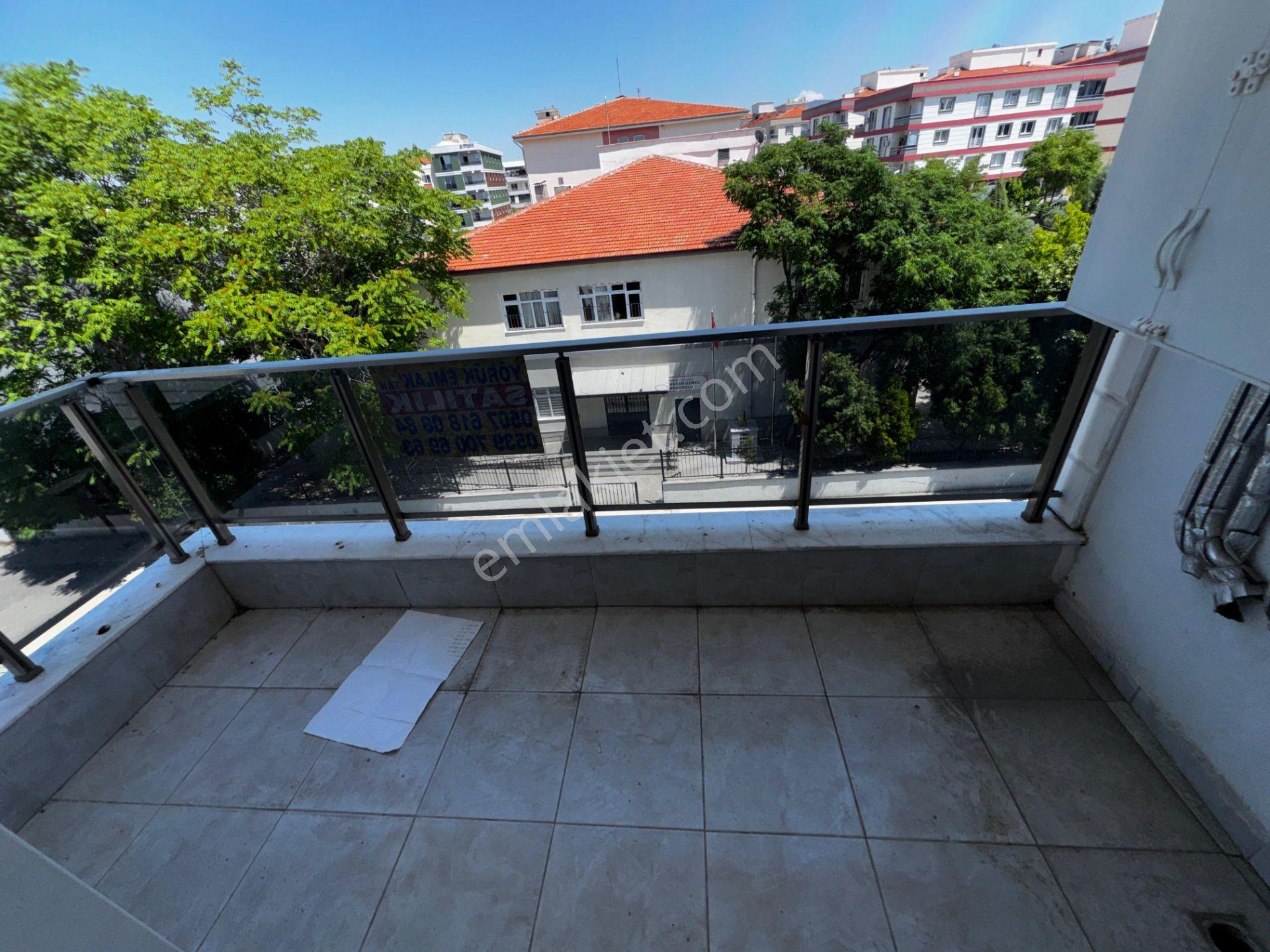 Acil Satılık Turgutlu Selvitepe Mah Muhamediye Cami Karşısında 95 M2 2+1 Doğalgazlı Asansörlü Daire - Görsel 8