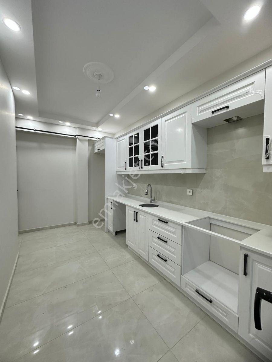 Site İçerisinde Ev Araç Takasına Açık Ebeveyn Banyolu 2+1 Daire