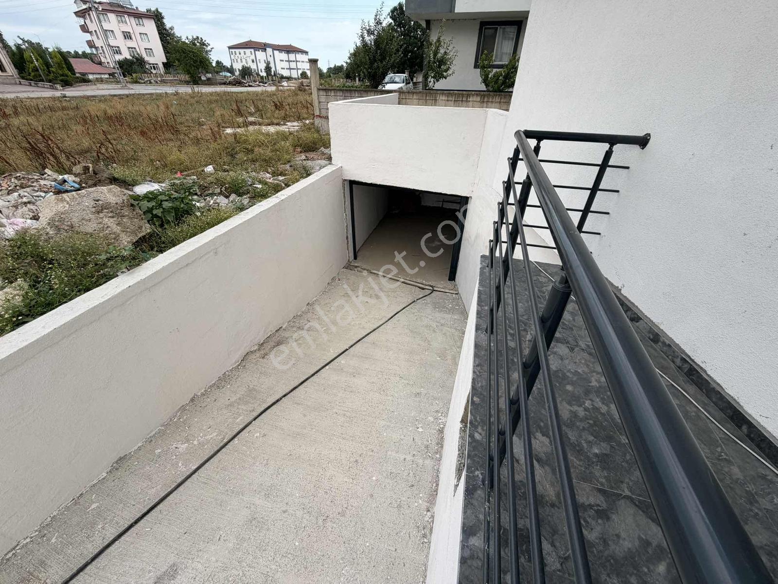 Tramvaya Ve Anayola Yakın Satılık Yatırımlık Sıfır 1+1 Daire - Görsel 17