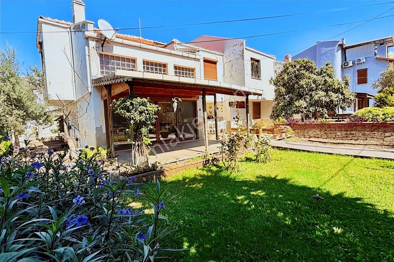 Burunucunda 4+1 Denize 80 Metre Mesafe Müstakil Parsel Villa