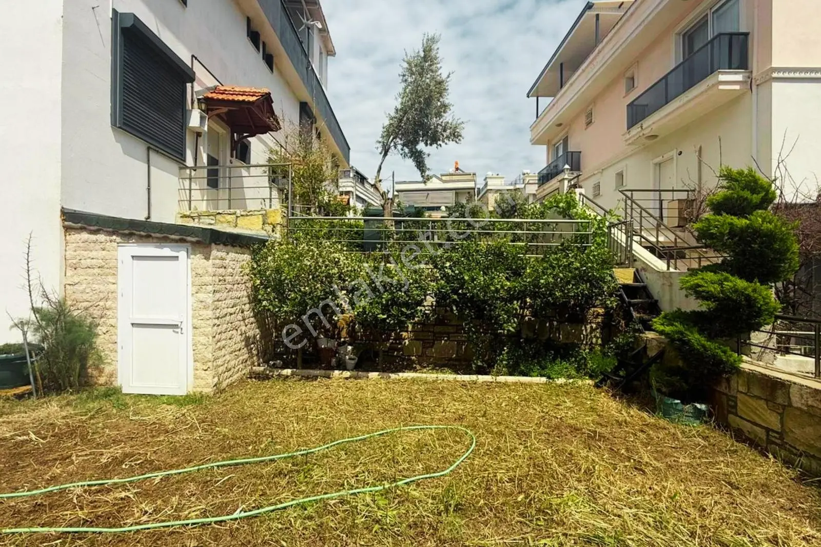 Yenifoça'da Önü Kapanmaz Manzaralı -müstakil 4+2 Tripleks Villa - Görsel 35