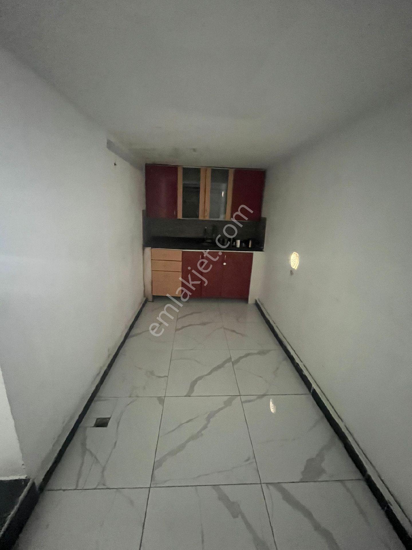 Rise Emlâk Tan Satılık Düz Giriş Depolu Dükkan 180 M2 - Görsel 2