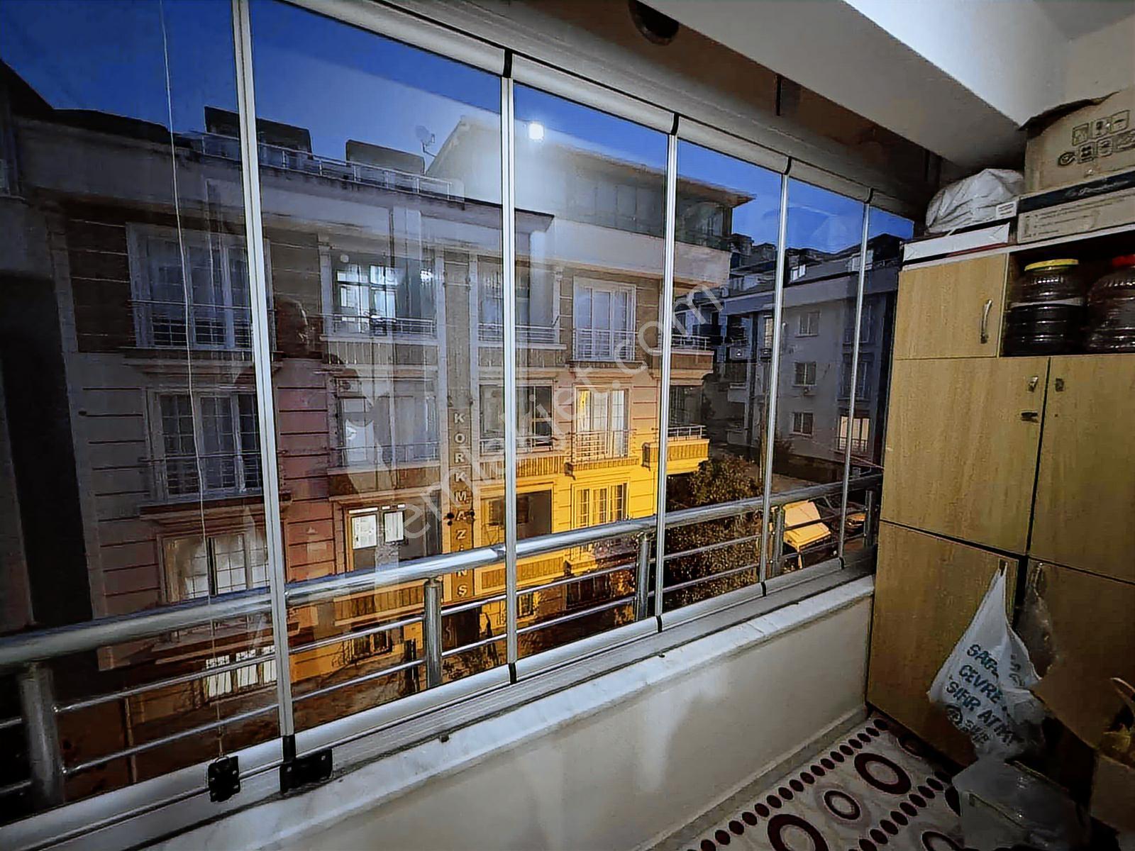 Cihangir'de 220m2 Özel Mimari Yüksek Tavan 4+2 Satılık Daire - Görsel 23