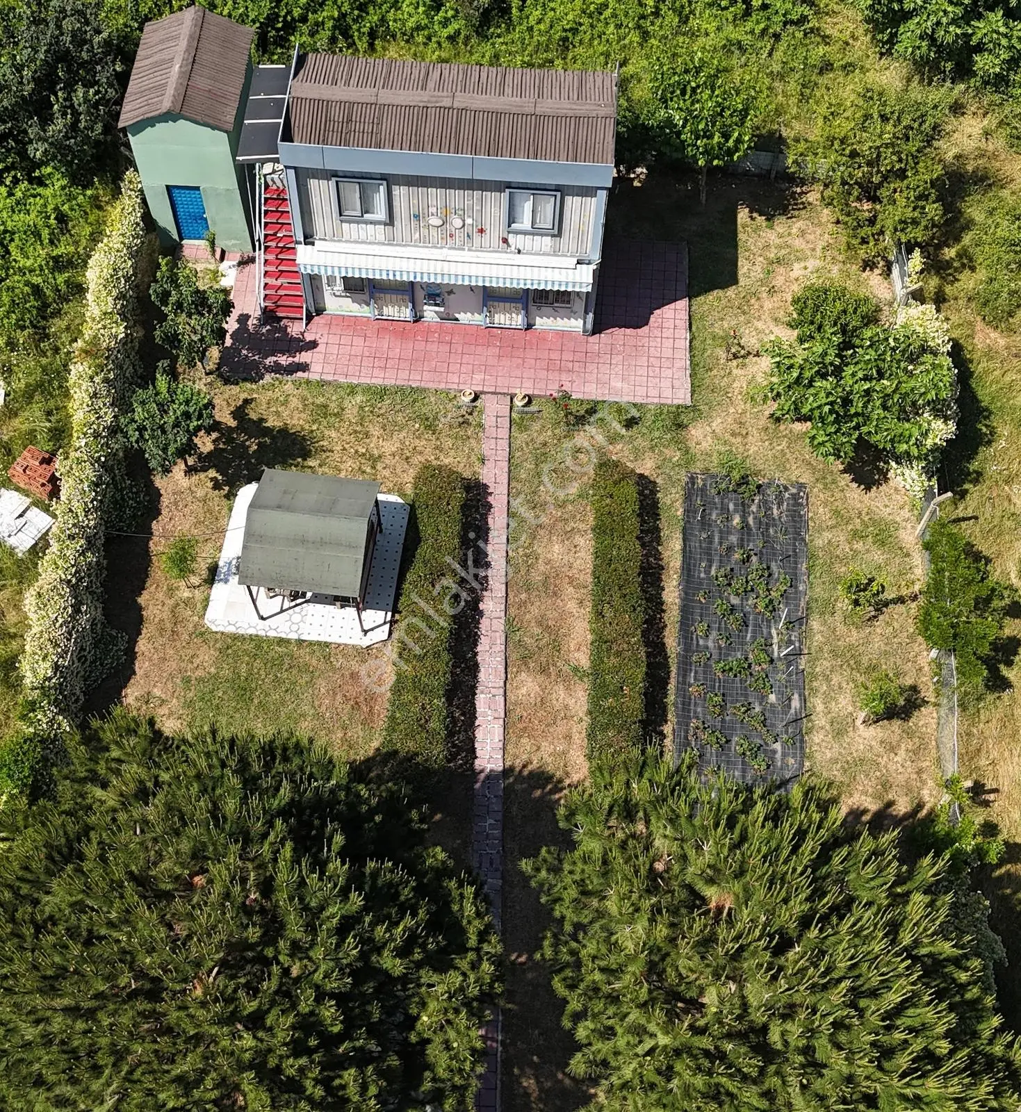 Termal Akköy Doğa İçinde Full Ekipmanlı Satılık Hobi Bahçesi