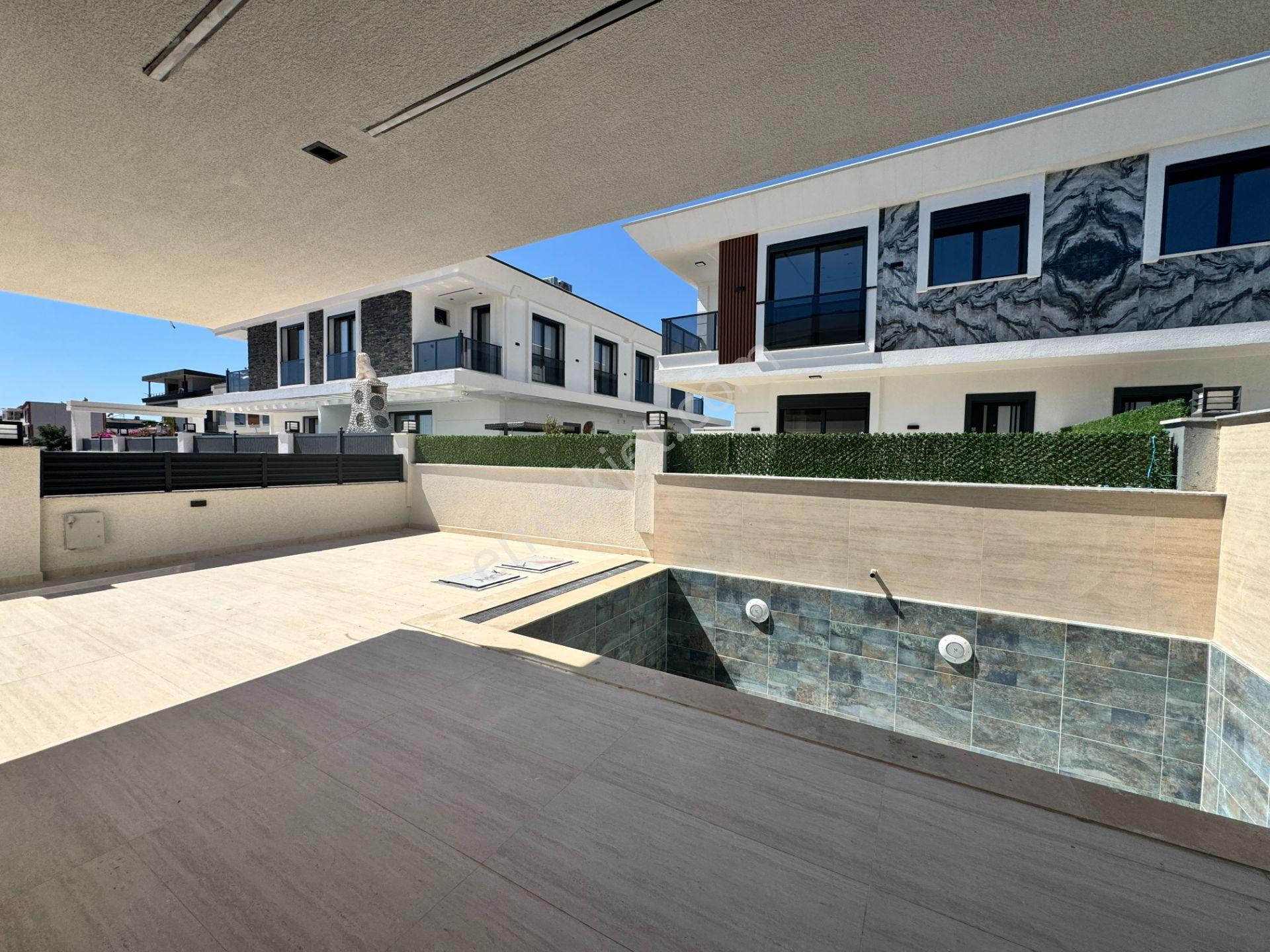 Didim Efelerde Denize Yakın Konumda Müstakil Havuzlu Villa - Görsel 12