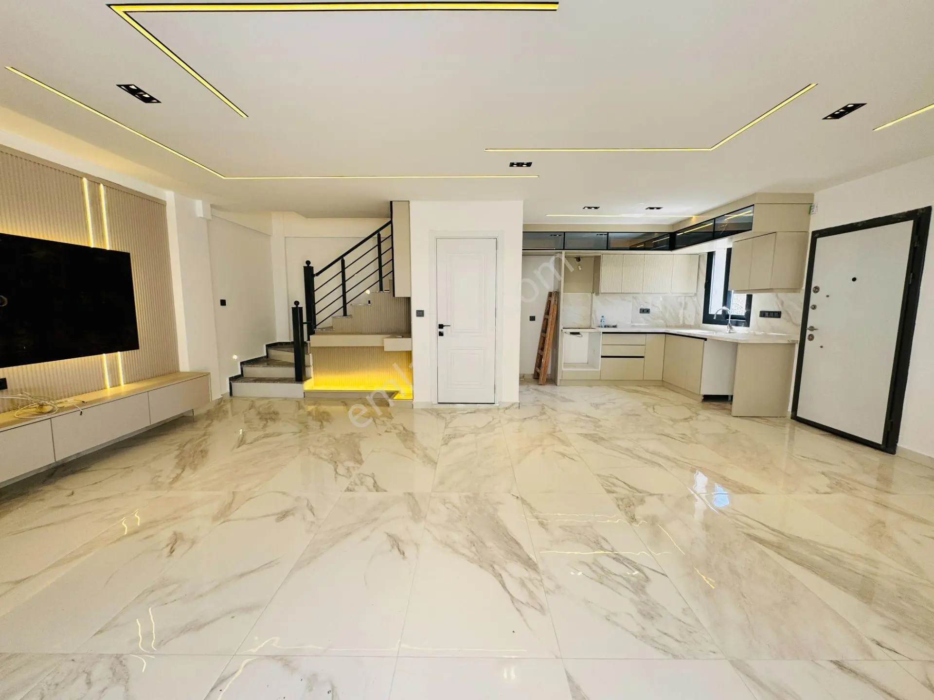 Didim Efelerde Denize Yakın Konumda Müstakil Havuzlu Villa - Görsel 4