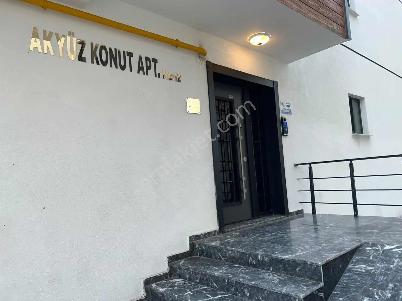 Atakent'te Tramvaya Ve Denize Yakın Merkezi Konumda Lüks 1+1 - Görsel 2