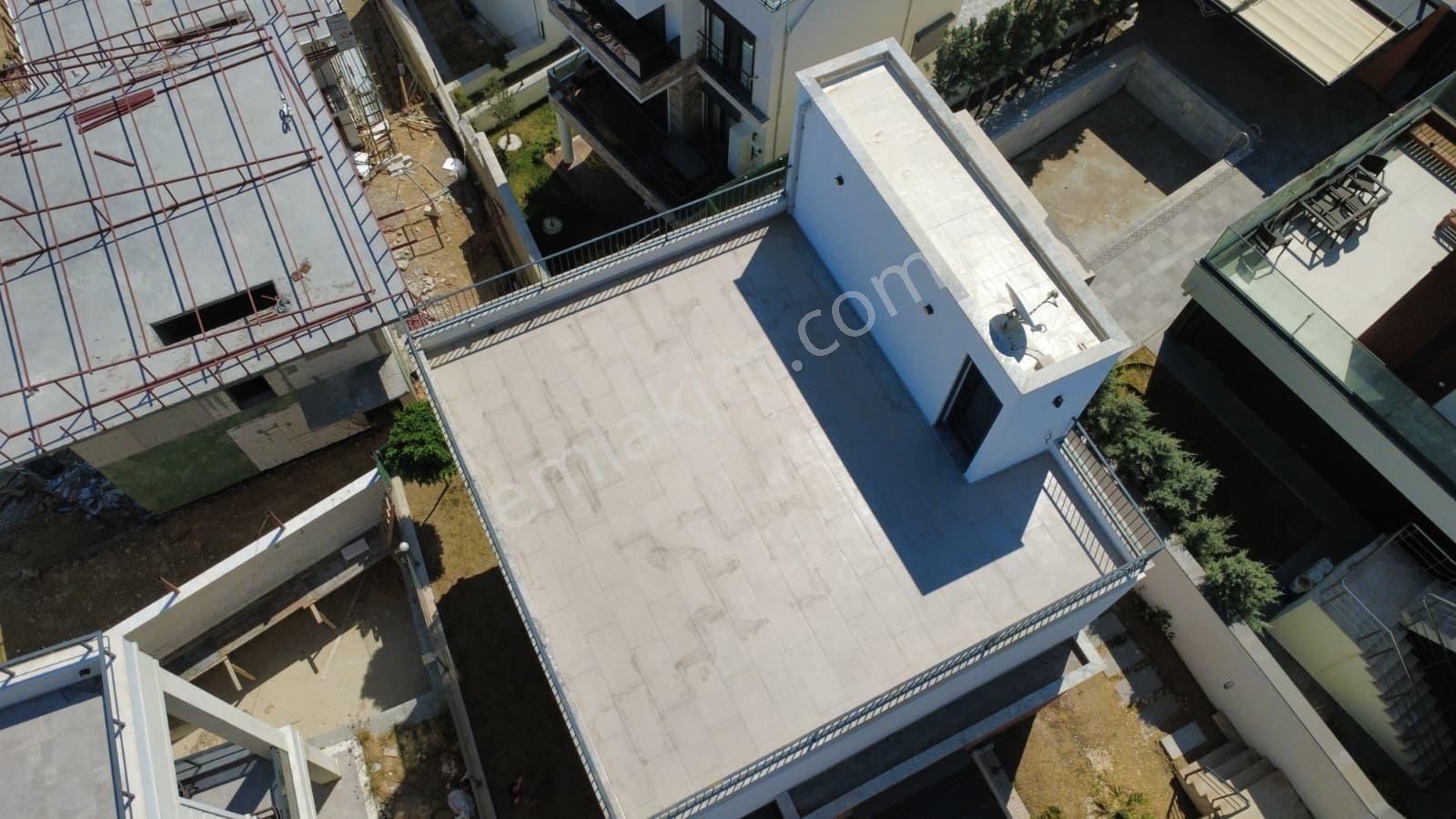 Rw Nefes'ten Eşyalı,deniz Manzaralı, Teraslı Satılık Lüks Villa - Görsel 19