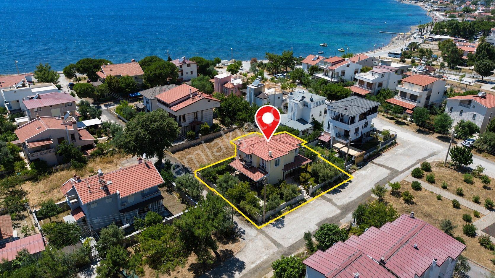 Seferihisar Akarca Plajına 100 Metre 3+1 Satılık Müstakil Villa