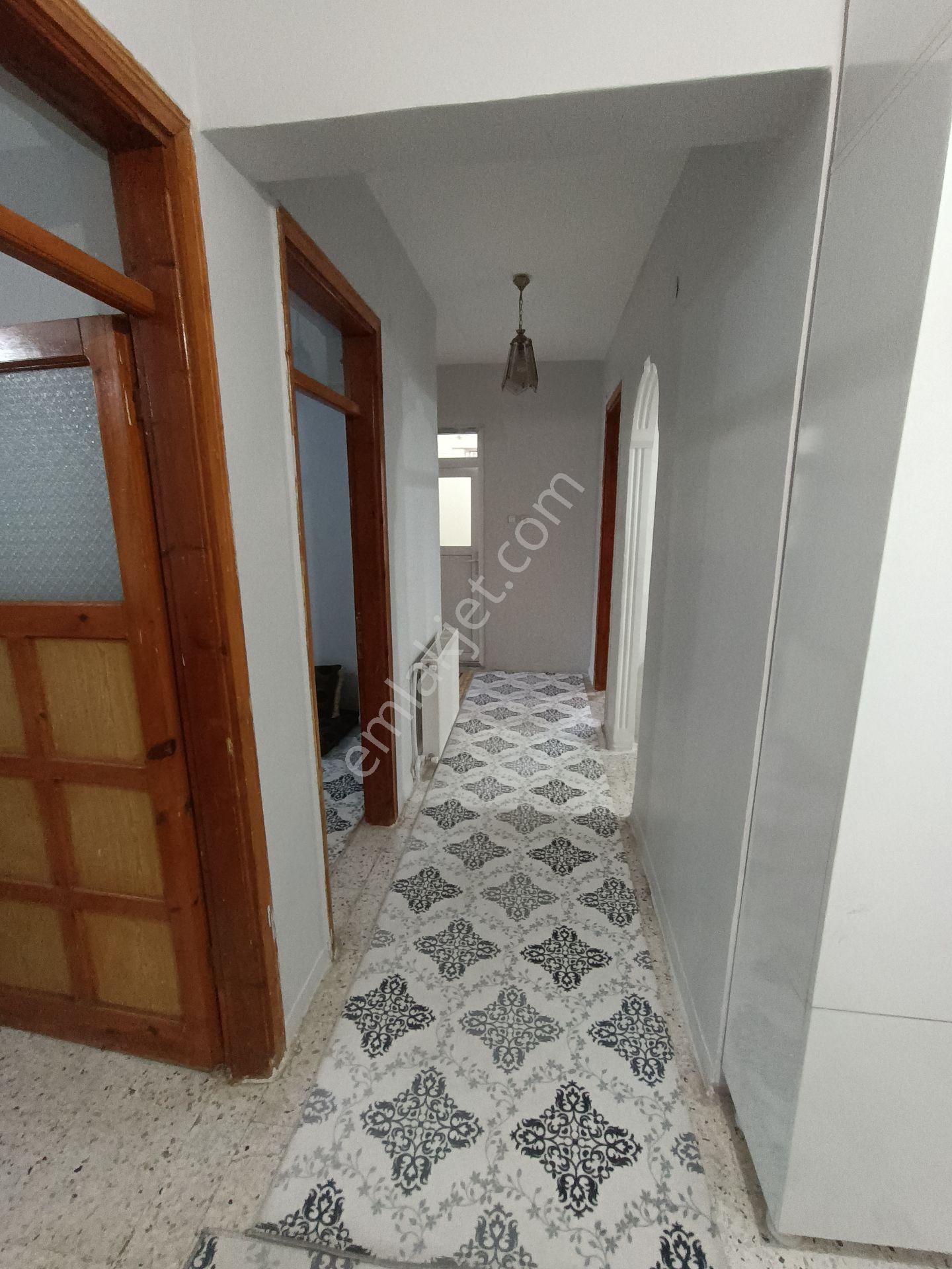 Emniyet Caddesinde Sahibinden, Doğalgazlı 4 Odalı Arakat - Görsel 7